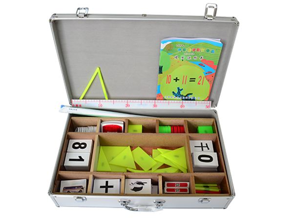 小學(xué)低年級數(shù)學(xué)磁性教具